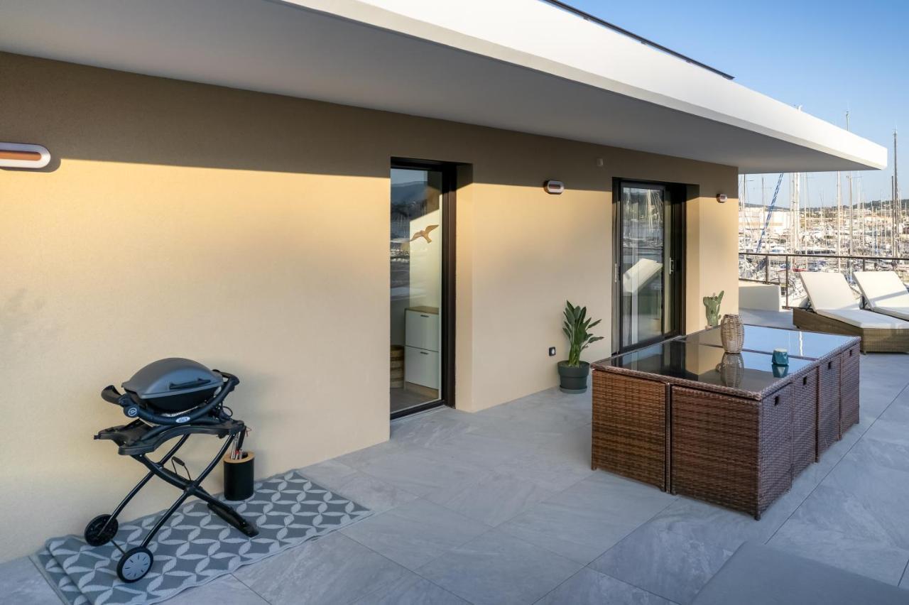 Superbe Appartement Bord De Mer Saint-Mandrier-sur-Mer Exterior foto